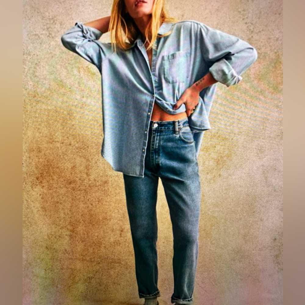Theory Nikala Cotton and Linen Chambray Boyfriend Shirt